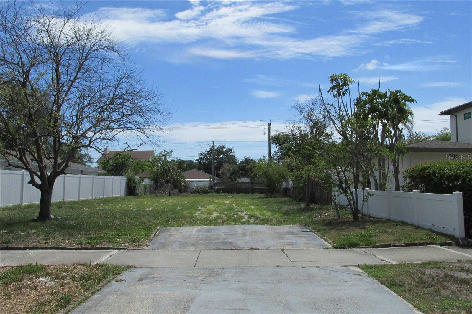 508 E DAVIS BOULEVARD Tampa Florida United States, for Sale, commercial, Sunny Sidhu, RE/MAX Premier Group