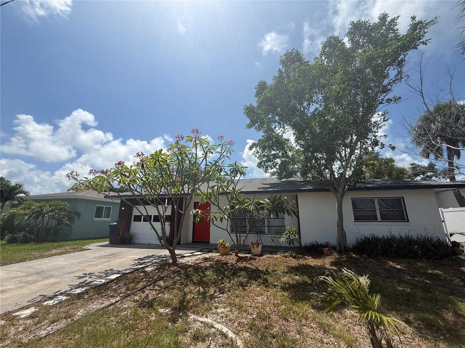 414 86TH AVENUE St Pete Beach Florida United States, for Sale, residential, Sylvia  Lusink, Re/Max Preferred