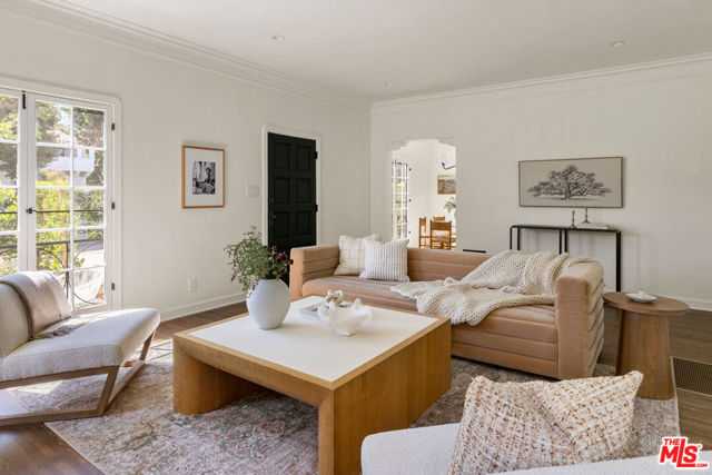 1106 S Cochran Avenue Los Angeles California United States, for Sale, residential, Kelly Donahue, Keller Williams Realty Los Feliz