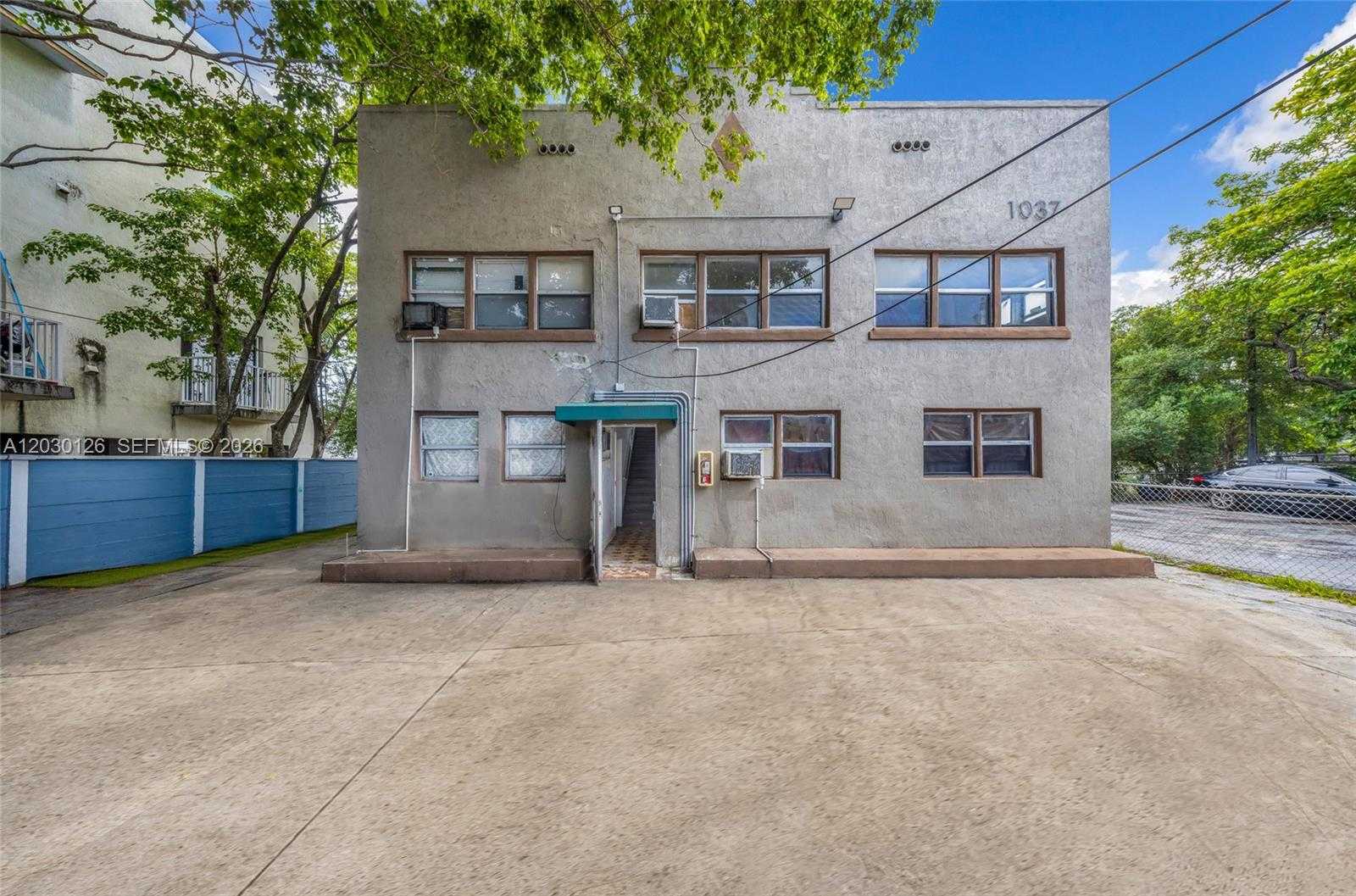 1035 NW 4th St Miami Florida United States, for Sale, commercial, Sample Agent, InCom Real Estate - Sample Office