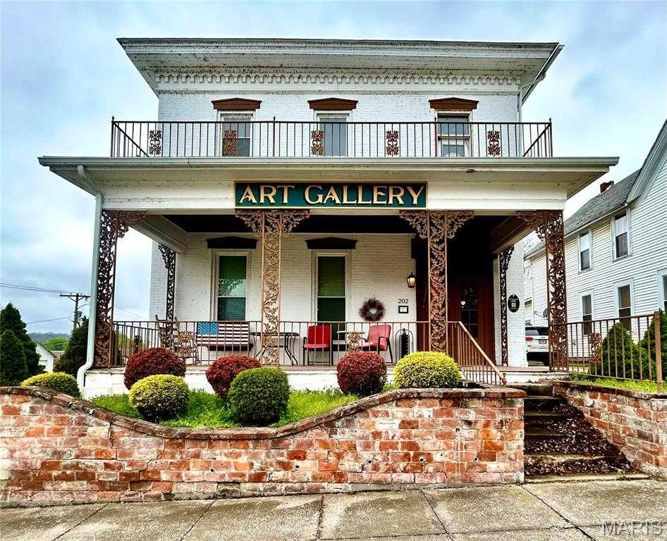 202 3rd Street Louisiana Missouri United States, for Sale, residential,  , Juncture Real Estate