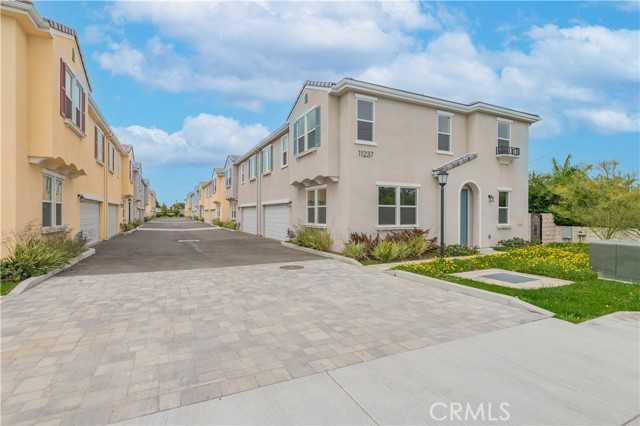 11237 Gladhill Road APT 2 Whittier California United States, for Sale, residential, Ralph  Morfin, Realty One Group