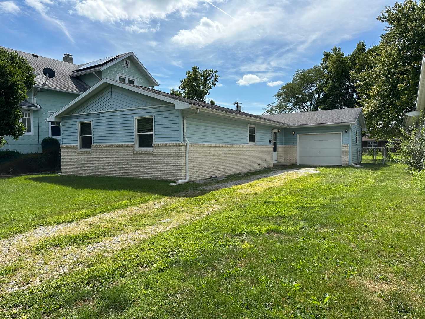 108 S Richman Street Villa Grove Illinois United States, for Sale, residential, Jeffrey Barkstall, Heartland Real Estate Of Central Illinois, Inc.