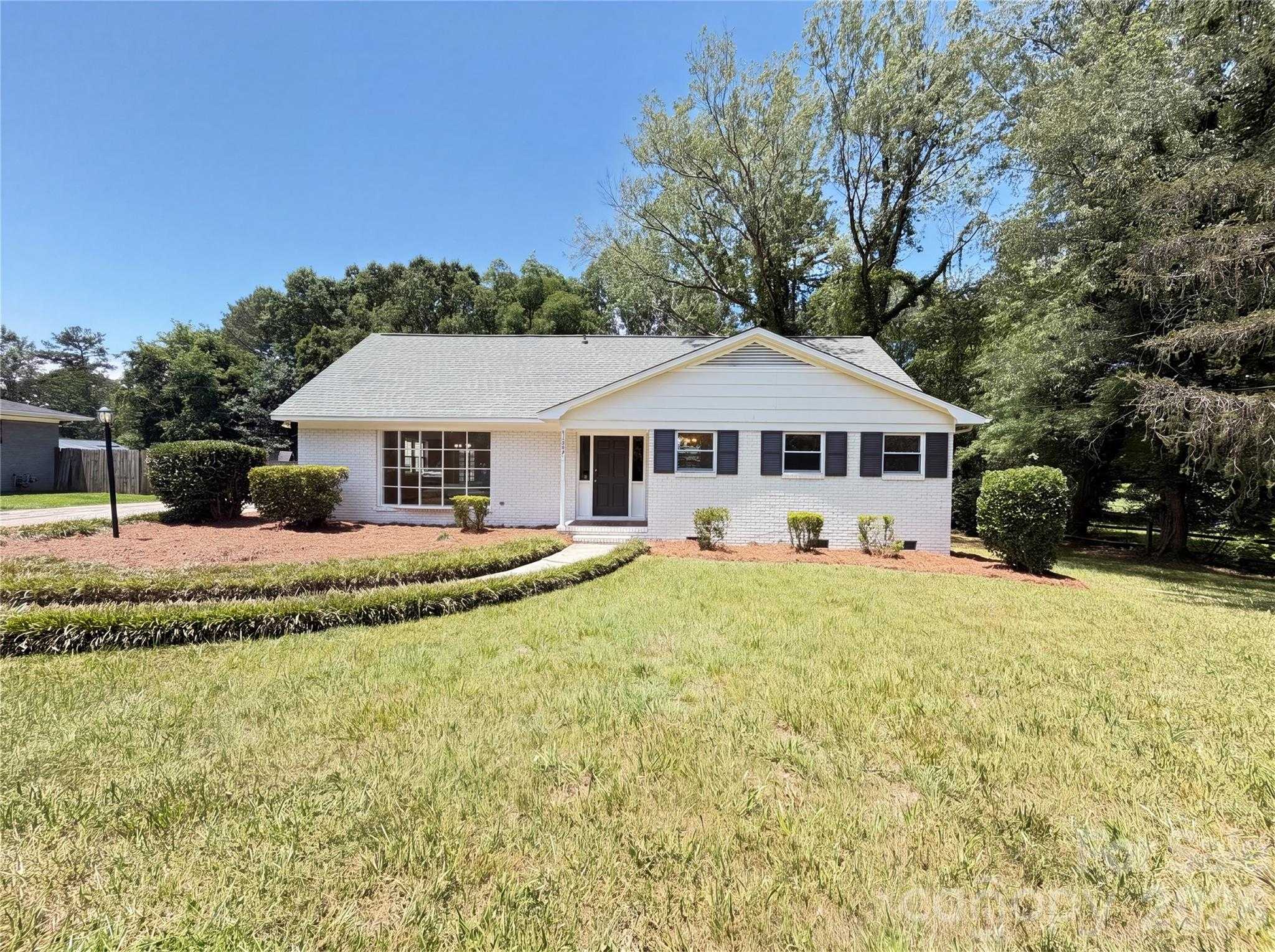 11932 Idlewild Road Matthews North Carolina United States, for Sale, residential, William (Will) Owens , South Charlotte Properties