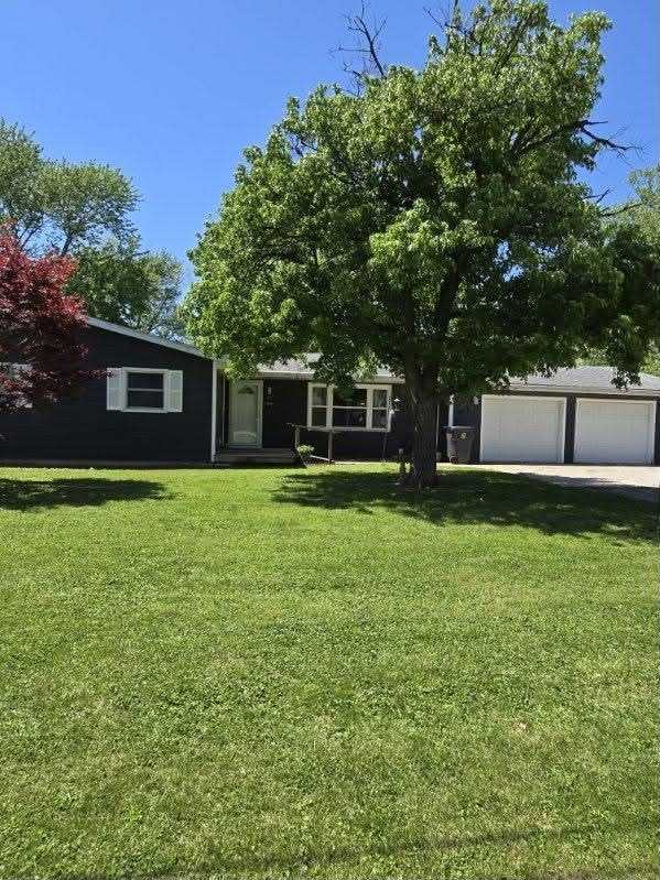 106 Bruce Street Villa Grove Illinois United States, for Sale, residential, Jeffrey Barkstall, Heartland Real Estate Of Central Illinois, Inc.