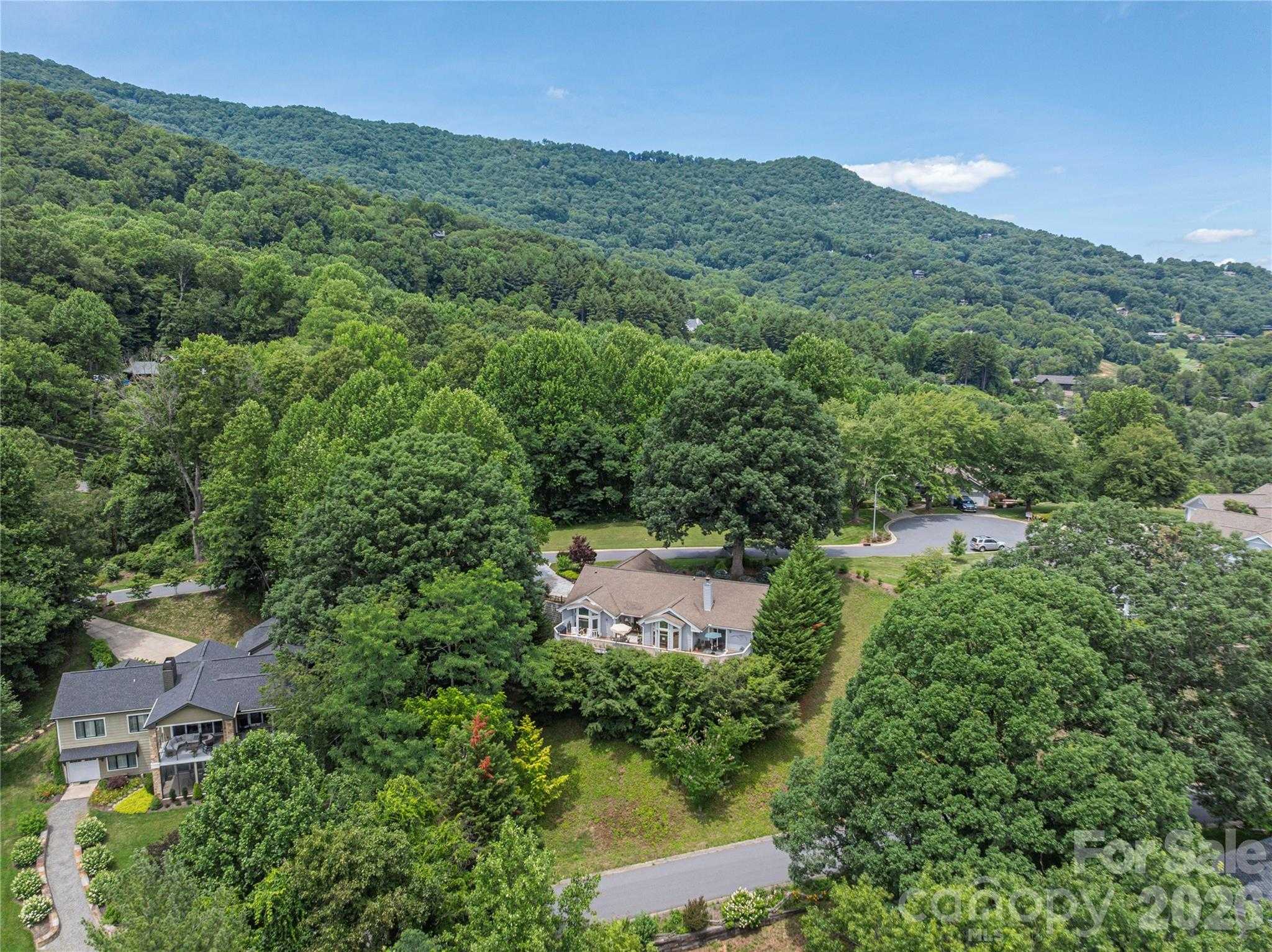 94 Oakcrest Lane Waynesville North Carolina United States, for Sale, residential, Jaci Reynolds, RE/MAX Executive