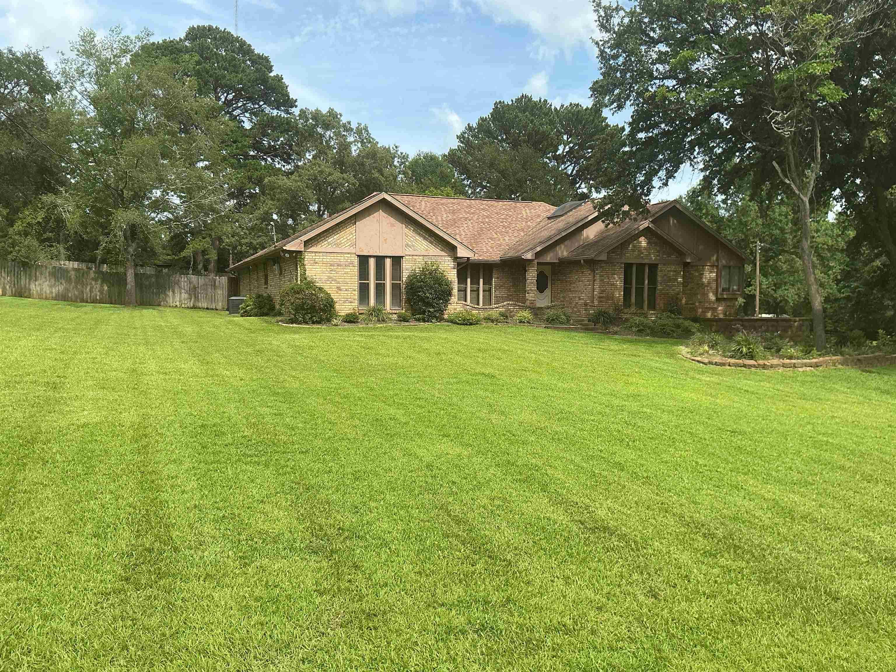 692 Sunnybrook Dr Longview Texas United States, for Sale, residential,  , Drake Chapman Real Estate, Brokerage