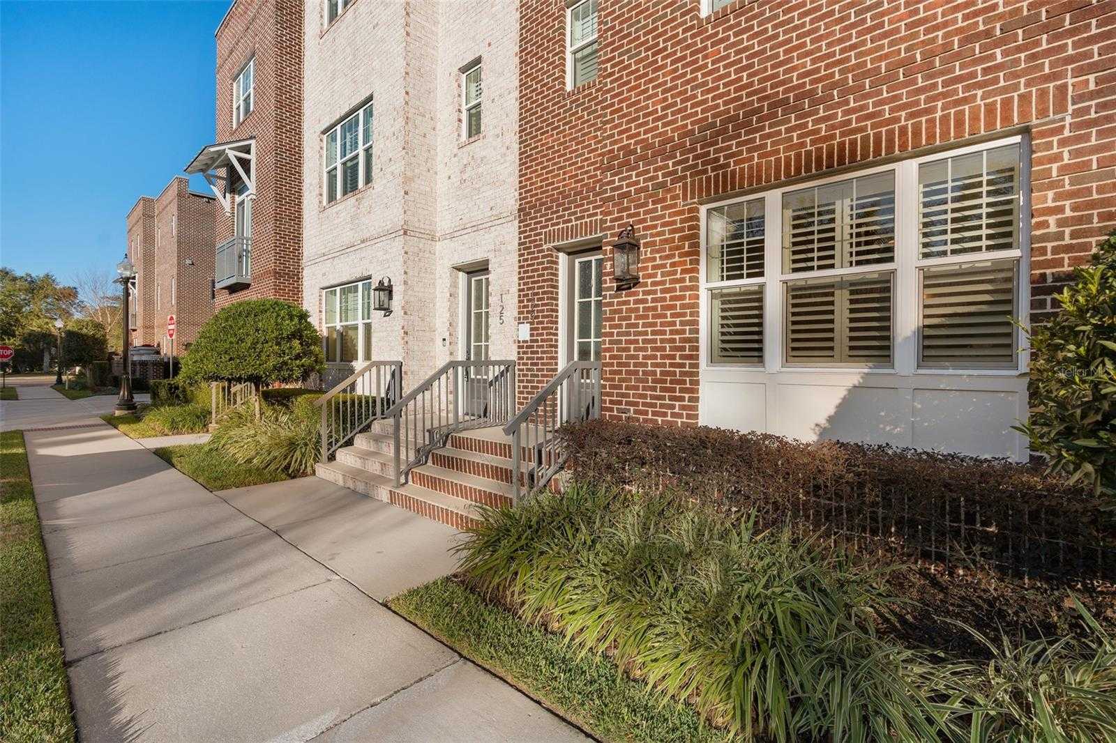 129 S PARK AVENUE APT 8E Winter Garden Florida United States, for Sale, residential, Zaira Mejia, Spaces & Styles Group