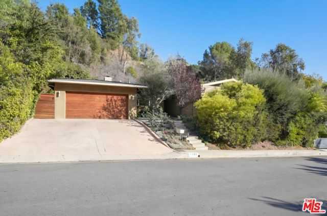 1700 San Ysidro Drive Beverly Hills California United States, for Rent, residential, LAURENT   BERTET, Bertet Investment Group LLC