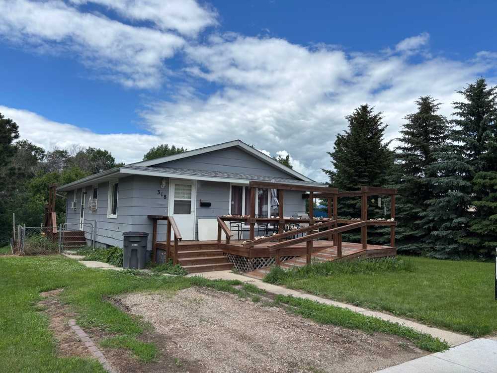 318 5th St SE Stanley  ND United States, for Sale, residential, Angela Olson, Reynolds Realty