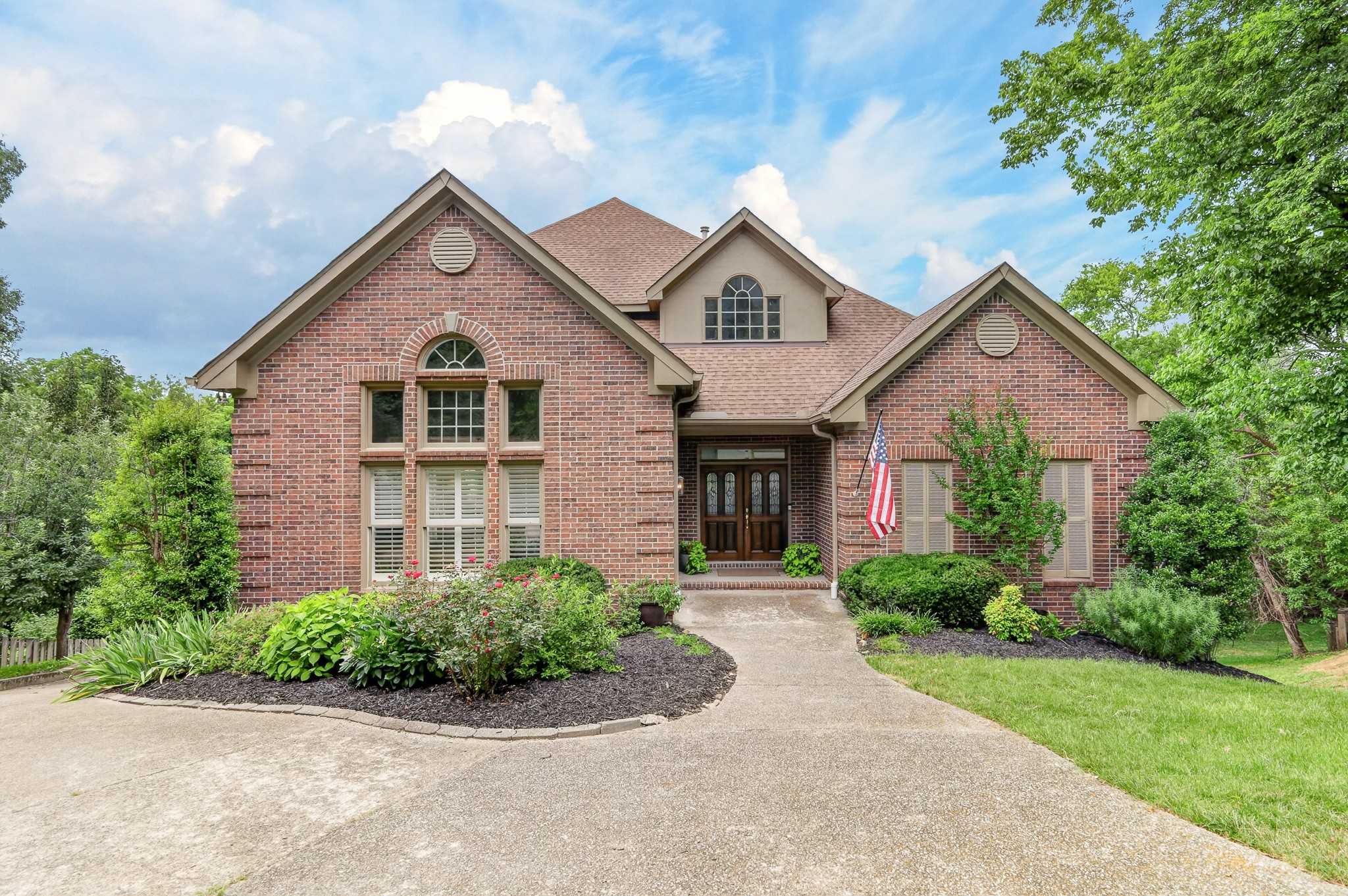 612 Eastcastle Ct Franklin Tennessee United States, for Sale, residential, Adam Hanes, LPT Realty