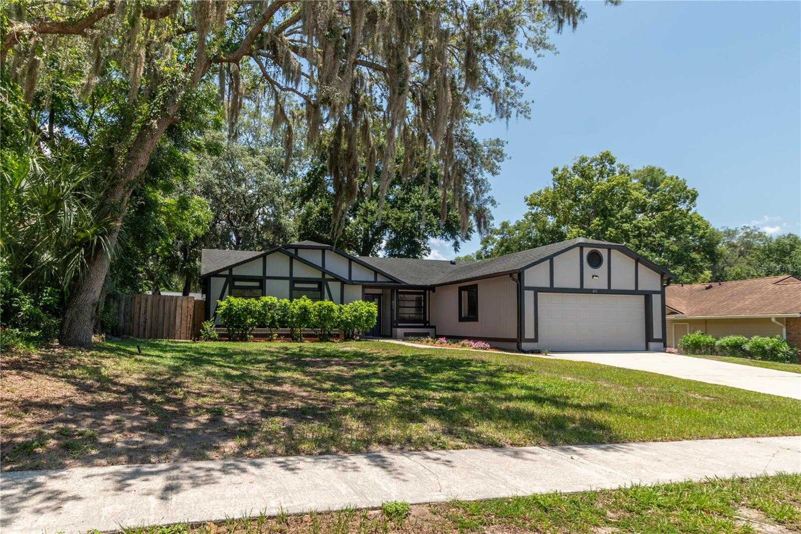 611 RICH DRIVE Ocoee Florida United States, for Sale, residential, Zaira Mejia, Spaces & Styles Group