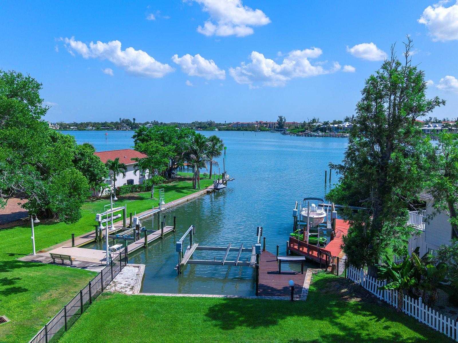 396 BAYSHORE DRIVE Venice Florida United States, for Sale, residential, Fritz Wardlow, HomeSmart