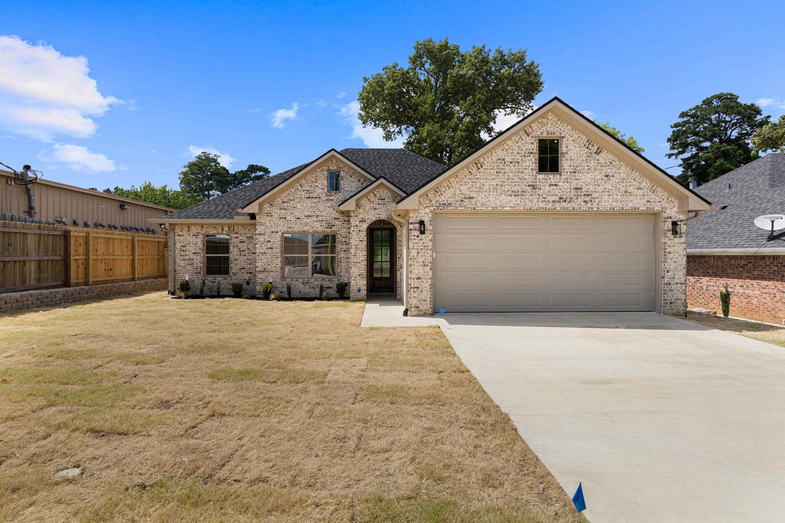 1201 Alice Drive Longview Texas United States, for Sale, residential,  , Drake Chapman Real Estate, Brokerage