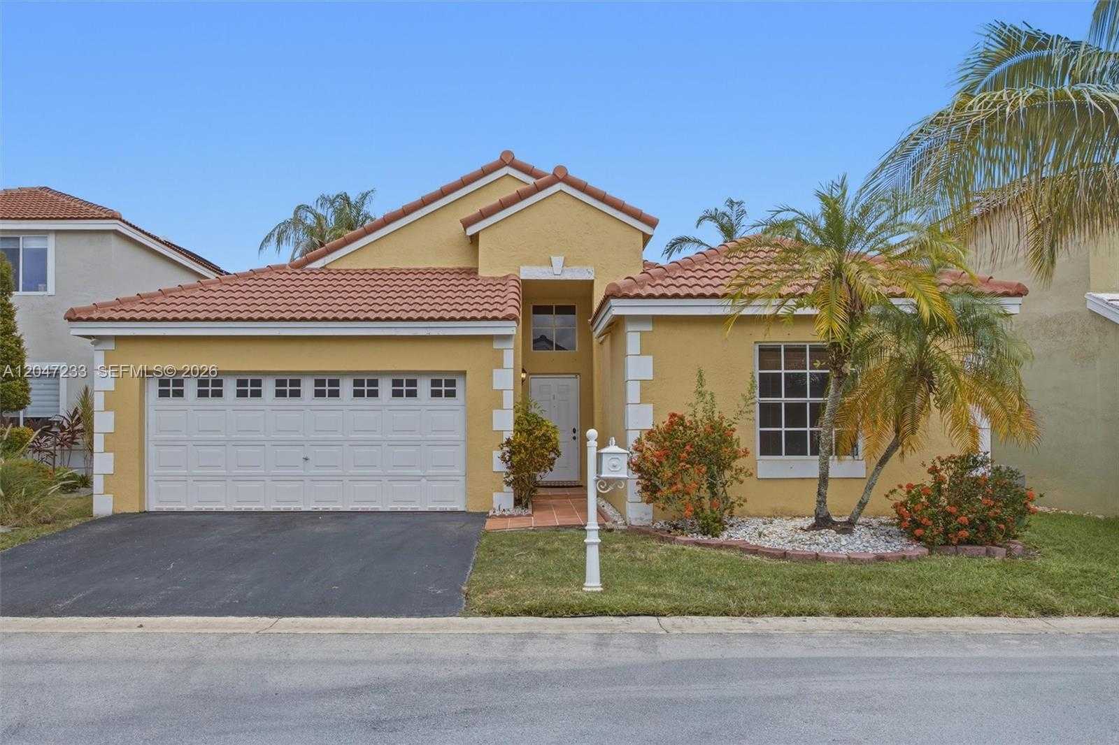 411 Bermuda Springs Dr Weston Florida United States, for Rent, residential, Radmila Mandel, Florida Sky Realty Group