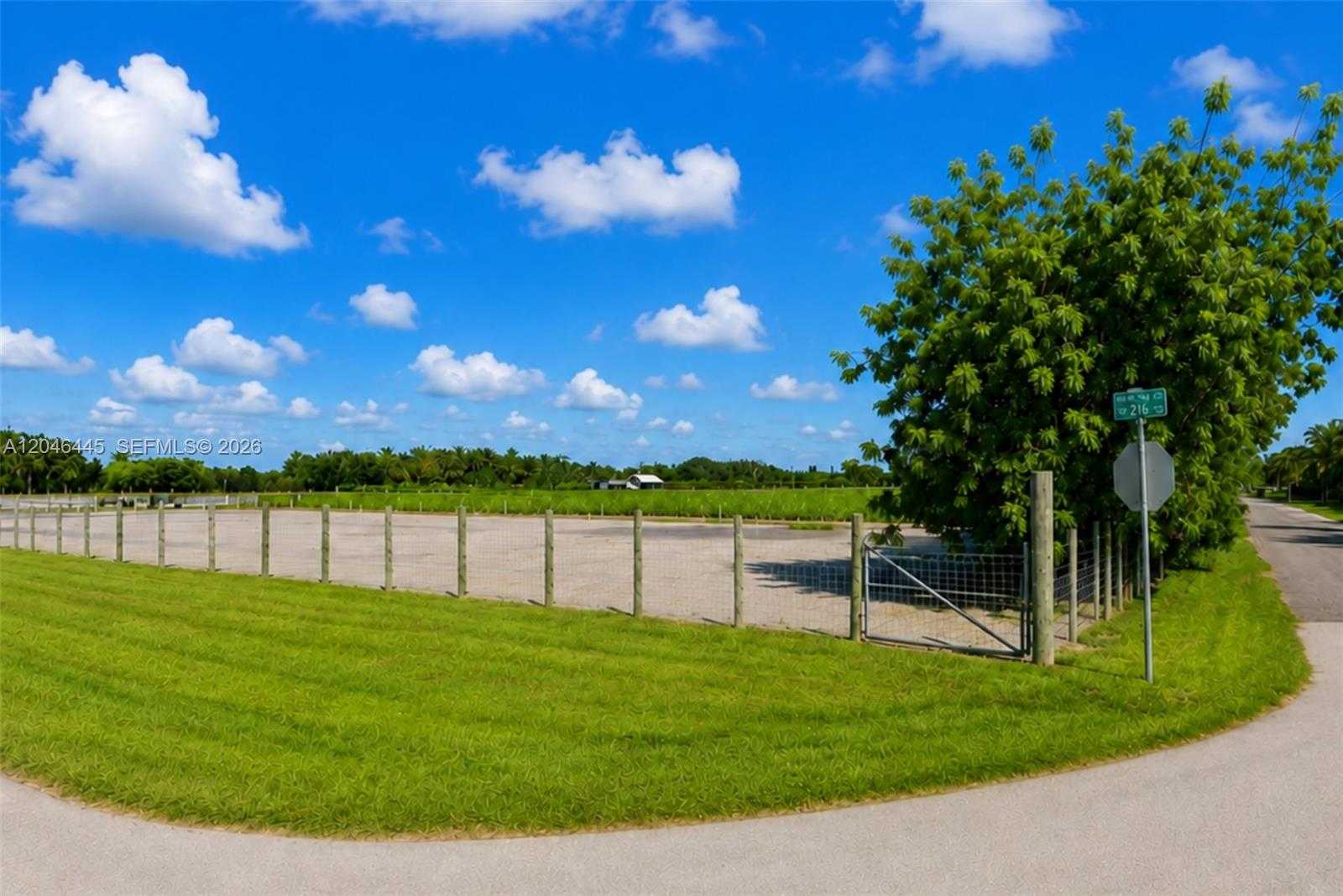 17345 SW 216th St Miami Florida United States, for Sale, commercial, Kimberley Gibson, InCom Commercial Example Office