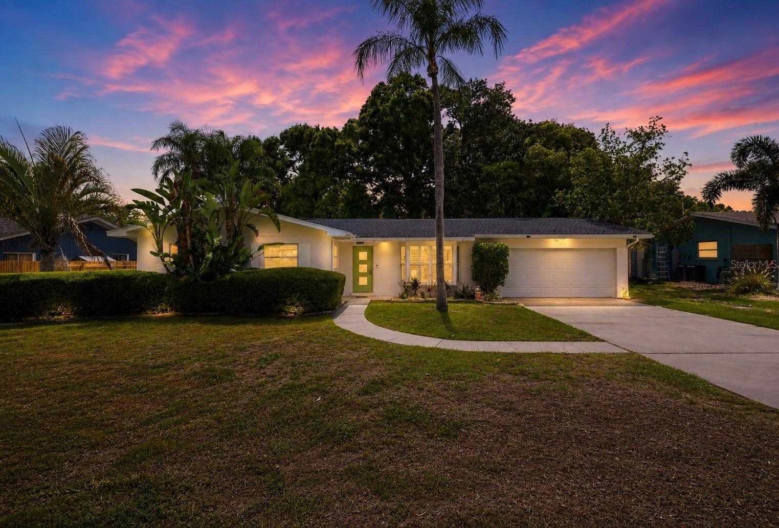 1360 IRVING AVENUE Clearwater Florida United States, for Sale, residential,  , The Mount Dora Group 