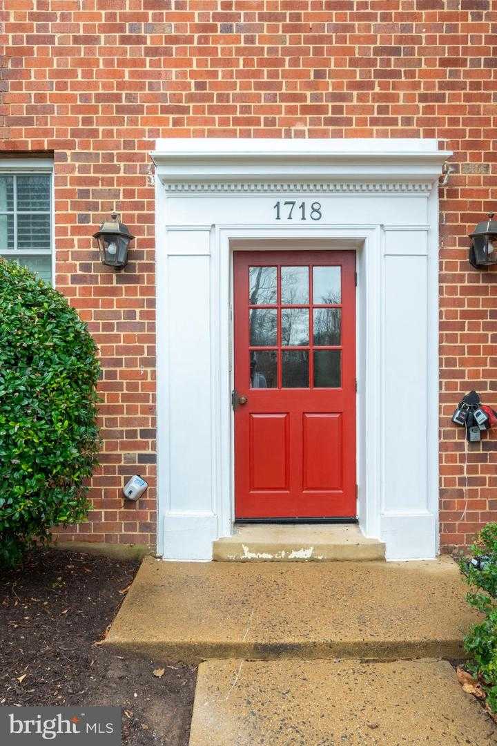 1718 W ABINGDON DRIVE APT 302 Alexandria Virginia United States, for Rent, residential,  , The Holly Group
