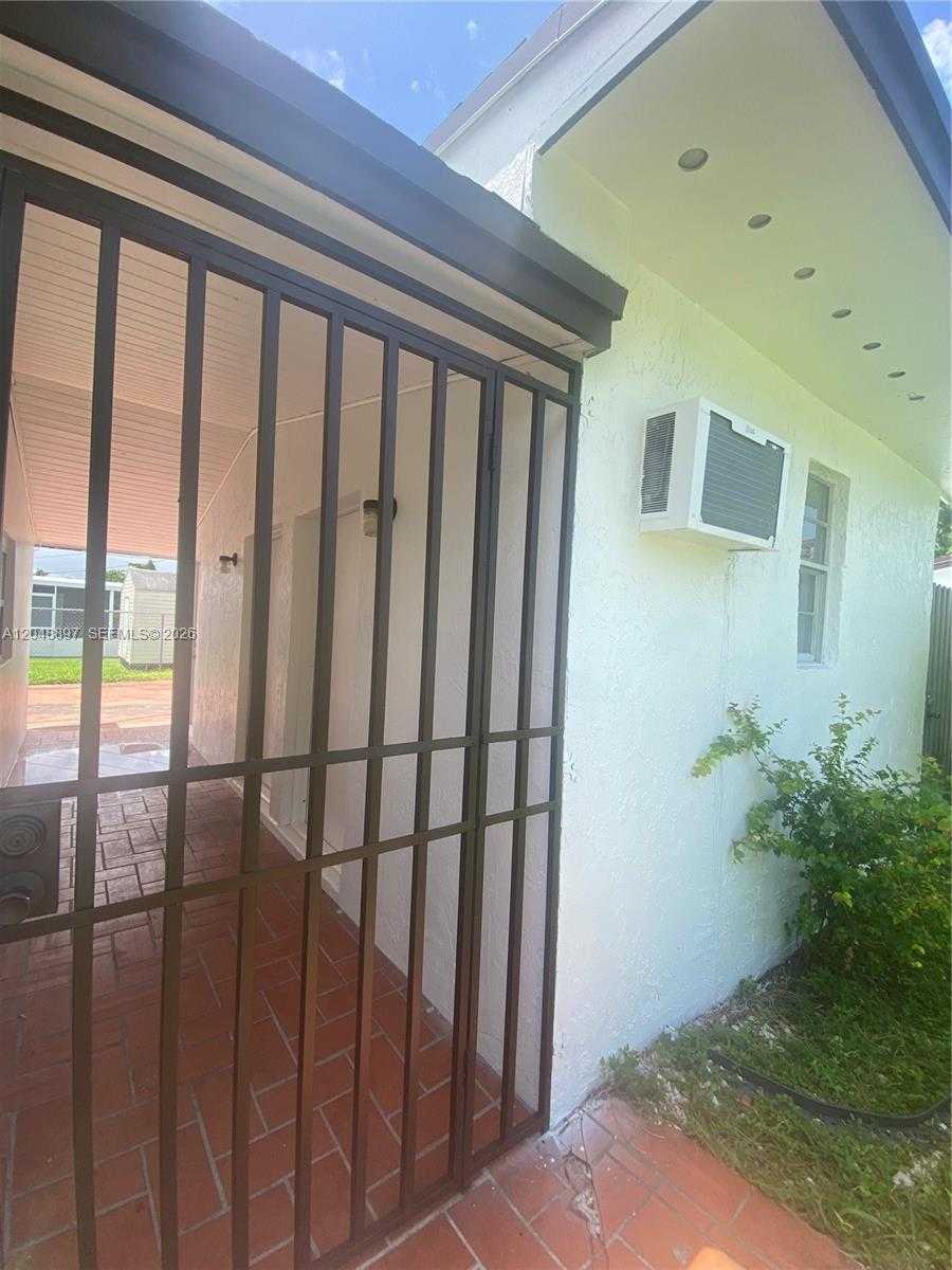 15130 Tyler St  APT Back Miami Florida United States, Rented, residential,  , One Stop Realty - Miami