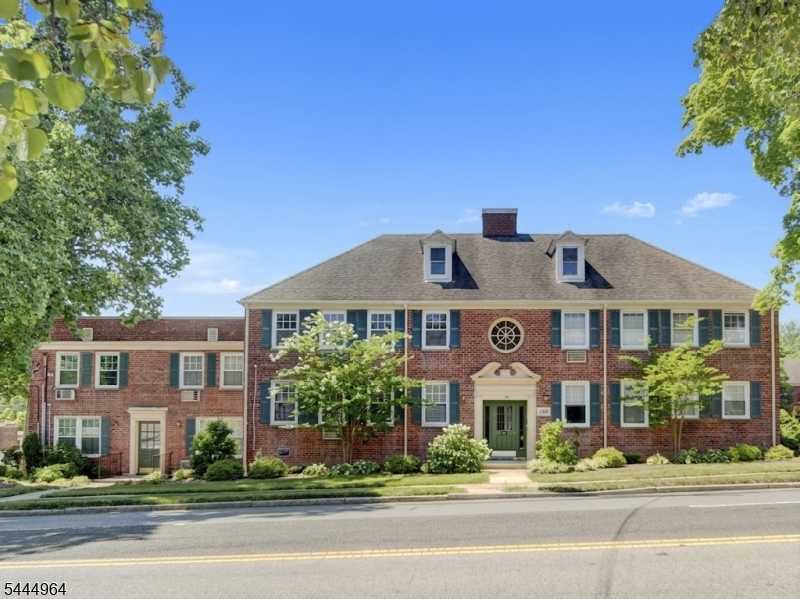 176 Millburn Ave C1004 Millburn Twp. New Jersey United States, for Sale, residential, Sandi Chung, Keller Williams Premier Properties