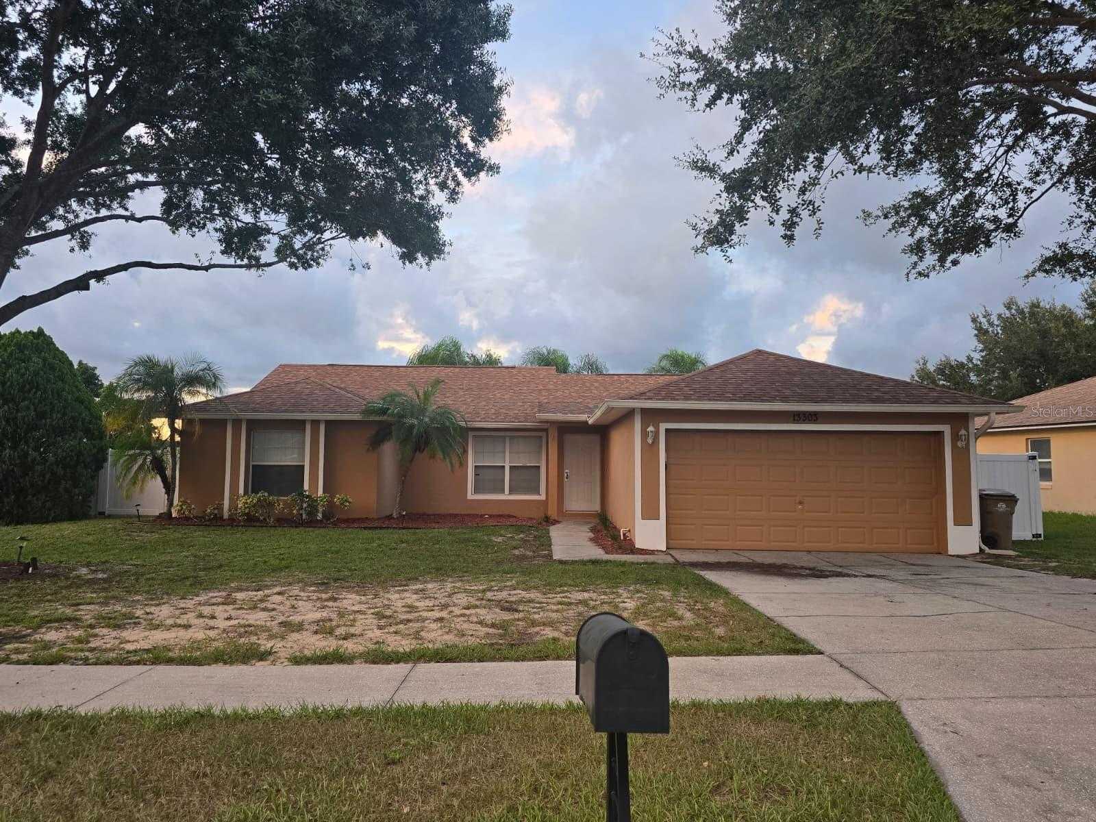 13303 PINYON DRIVE Clermont Florida United States, for Sale, residential, Zaira Mejia, Spaces & Styles Group