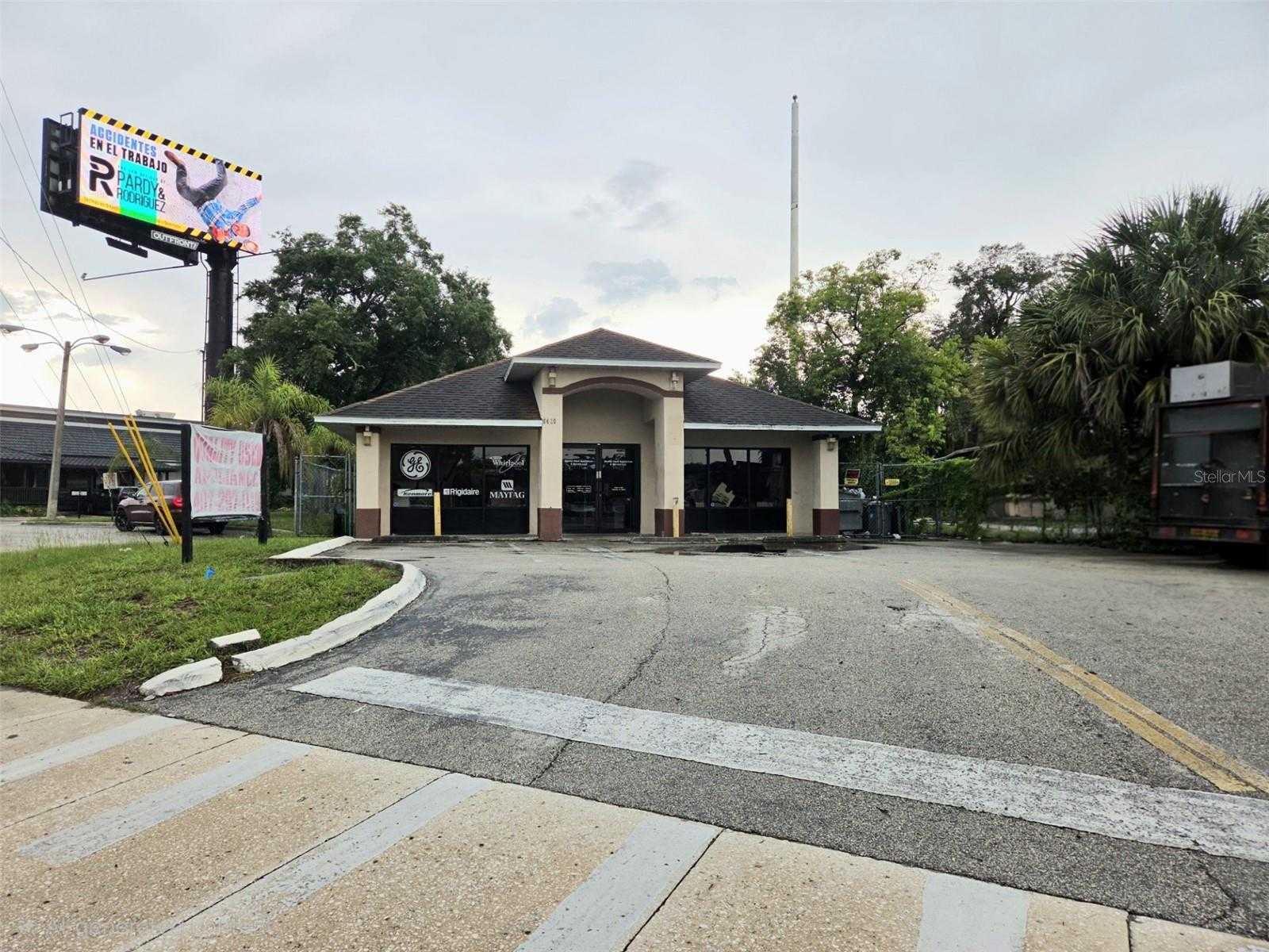 6420 N ORANGE BLOSSOM TRAIL Orlando Florida United States, for Sale, commercial,  , Florida Top Realty