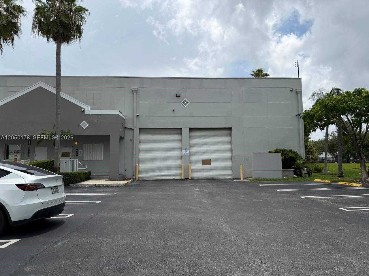 10850 NW 27th St Doral Florida United States, for Sale, commercial, Roberto Villasmil, Interinvestments Realty, Inc.