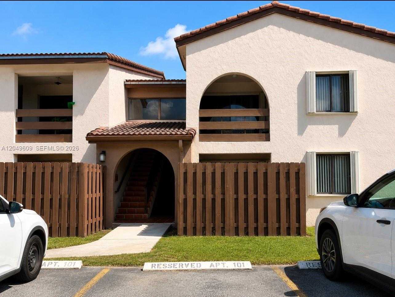 8999 SW 123rd Ct  APT 103 Miami Florida United States, for Sale, residential,  , Incom Office Demo