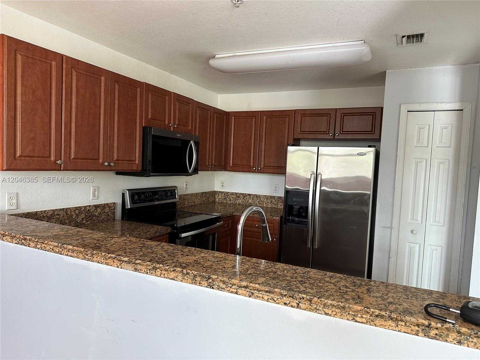 11002 NW 83rd St  APT 215 Doral Florida United States, for Rent, residential, Roberto Villasmil, Interinvestments Realty, Inc.