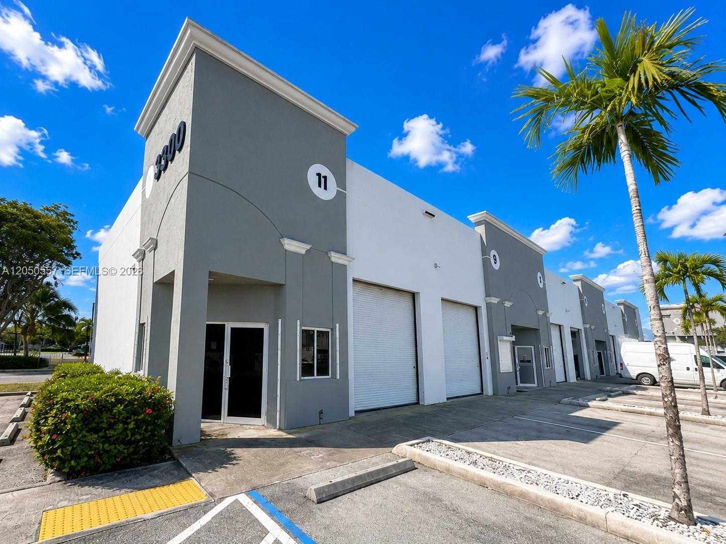 3300 NW 112th Ave  APT 11 Doral Florida United States, for Sale, commercial, Roberto Villasmil, Interinvestments Realty, Inc.