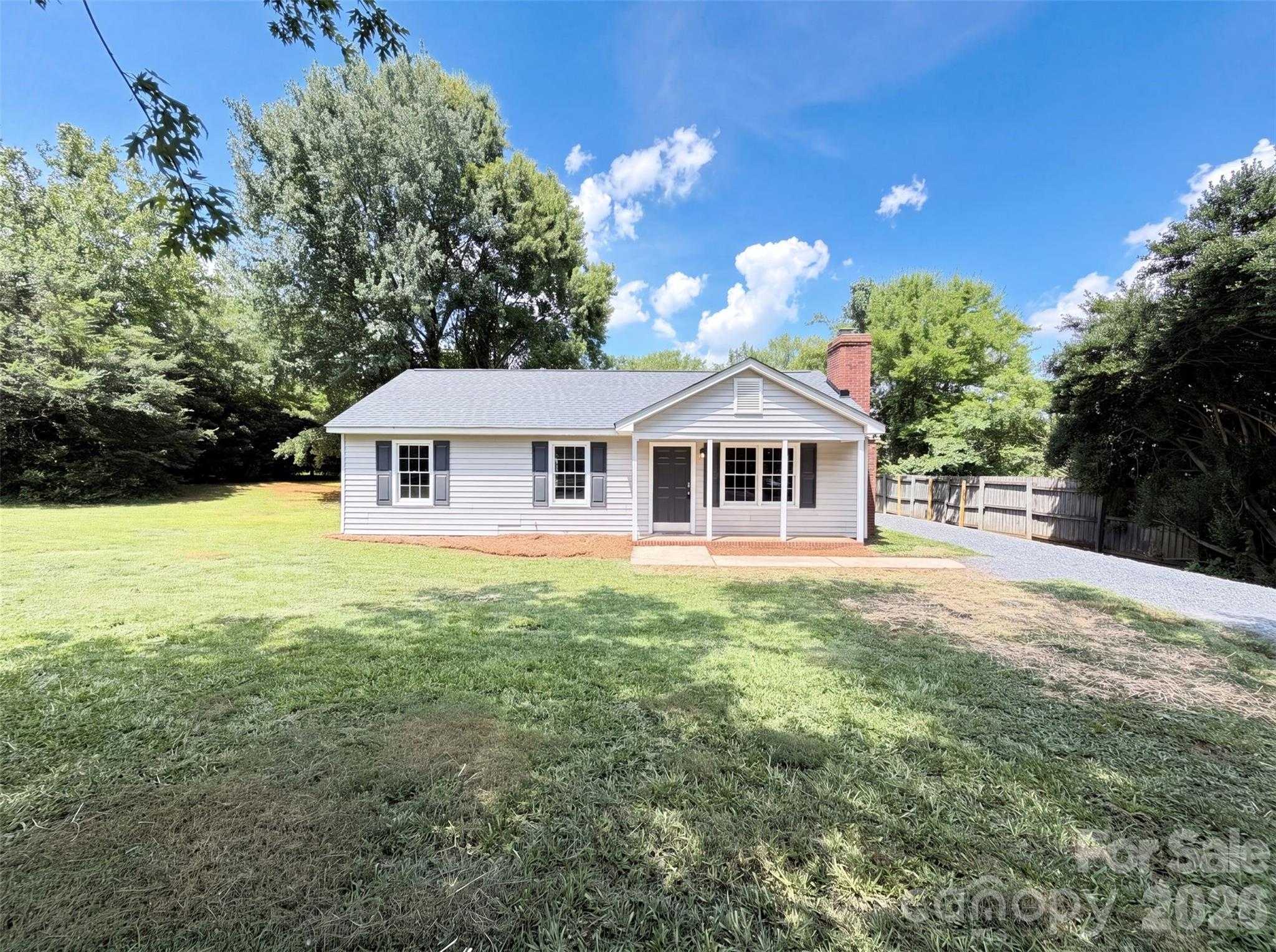 6912 Fieldlark Lane Charlotte North Carolina United States, for Sale, residential, Kristen Haynes, New Home Buyers Brokers / Realty Pros