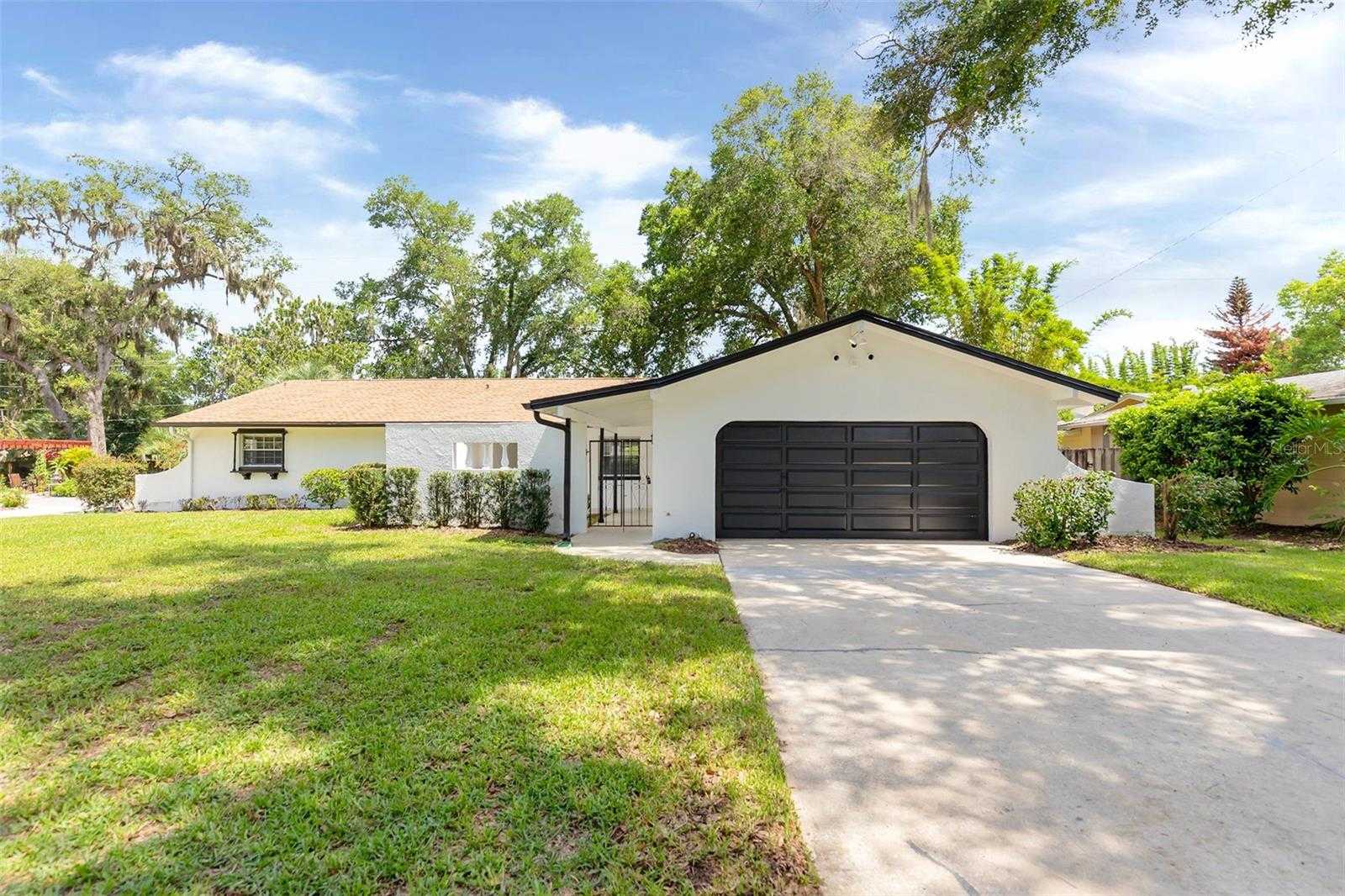 515 TIVOLI COURT Altamonte Springs Florida United States, for Sale, residential, Zaira Mejia, Spaces & Styles Group