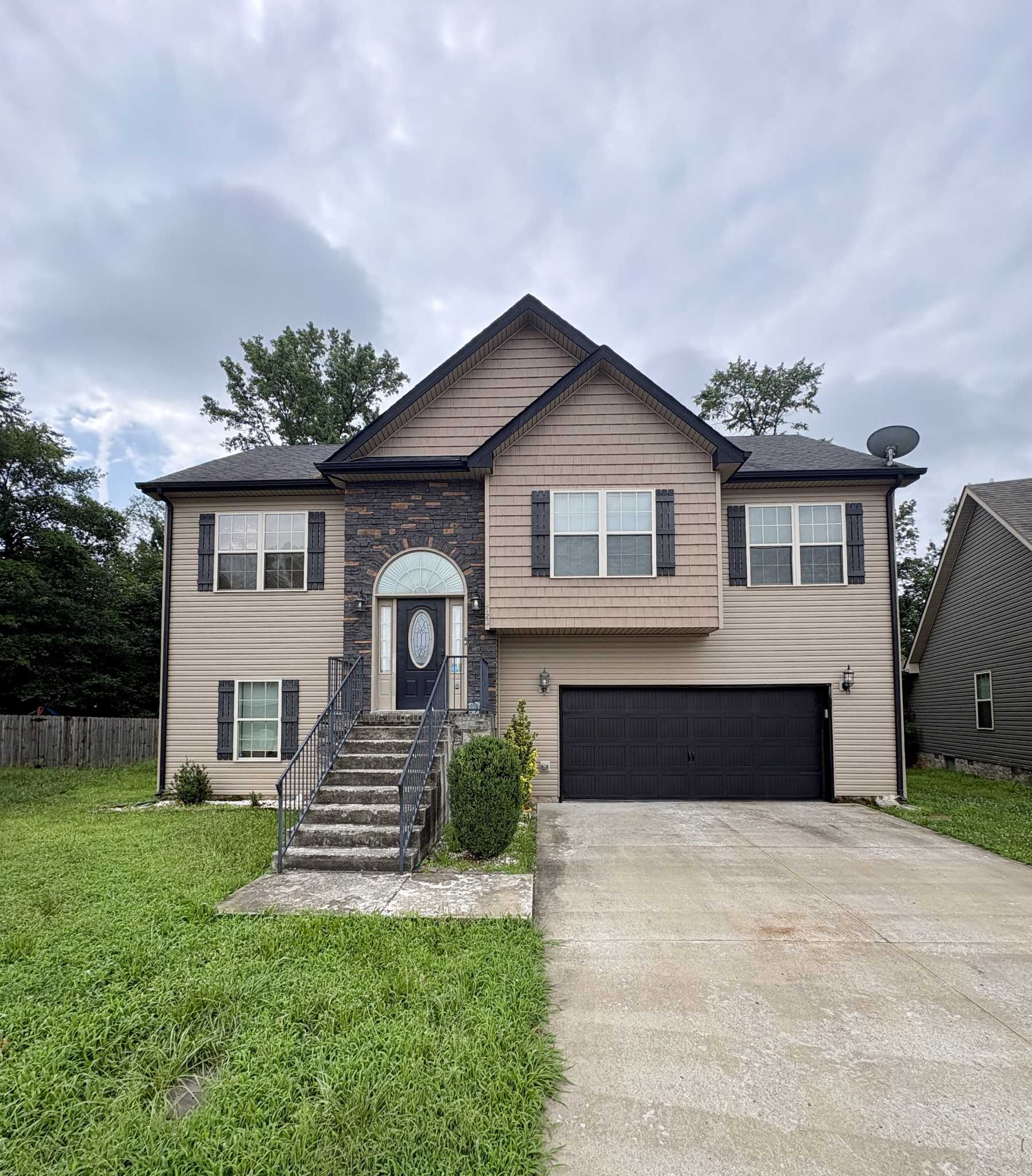 3728 Crisscross Ct Clarksville Tennessee United States, for Sale, residential, Sandra Hester, Keystone Realty and Management