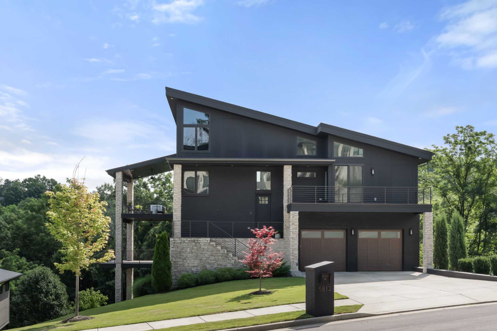 5812 Woodland Hills Dr Nashville Tennessee United States, for Sale, residential, Adam Hanes, LPT Realty