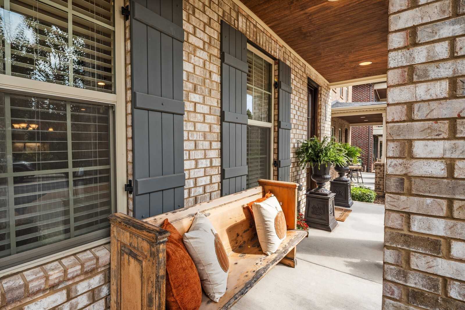 120 Benjamin Ln Hendersonville Tennessee United States, for Sale, residential, Adam Hanes, LPT Realty