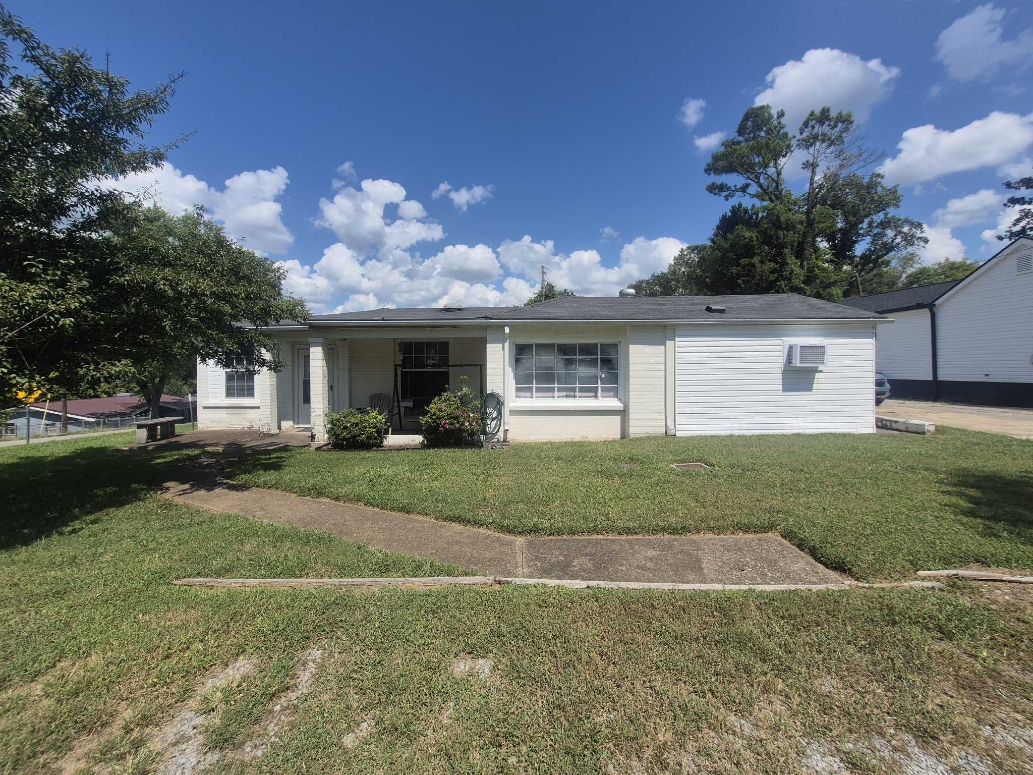 349 HICKORY HEIGHTS  APT B Clarksville Tennessee United States, for Rent, residential, Rebekah  Sprabary, Sweet Home Realty & Property Management
