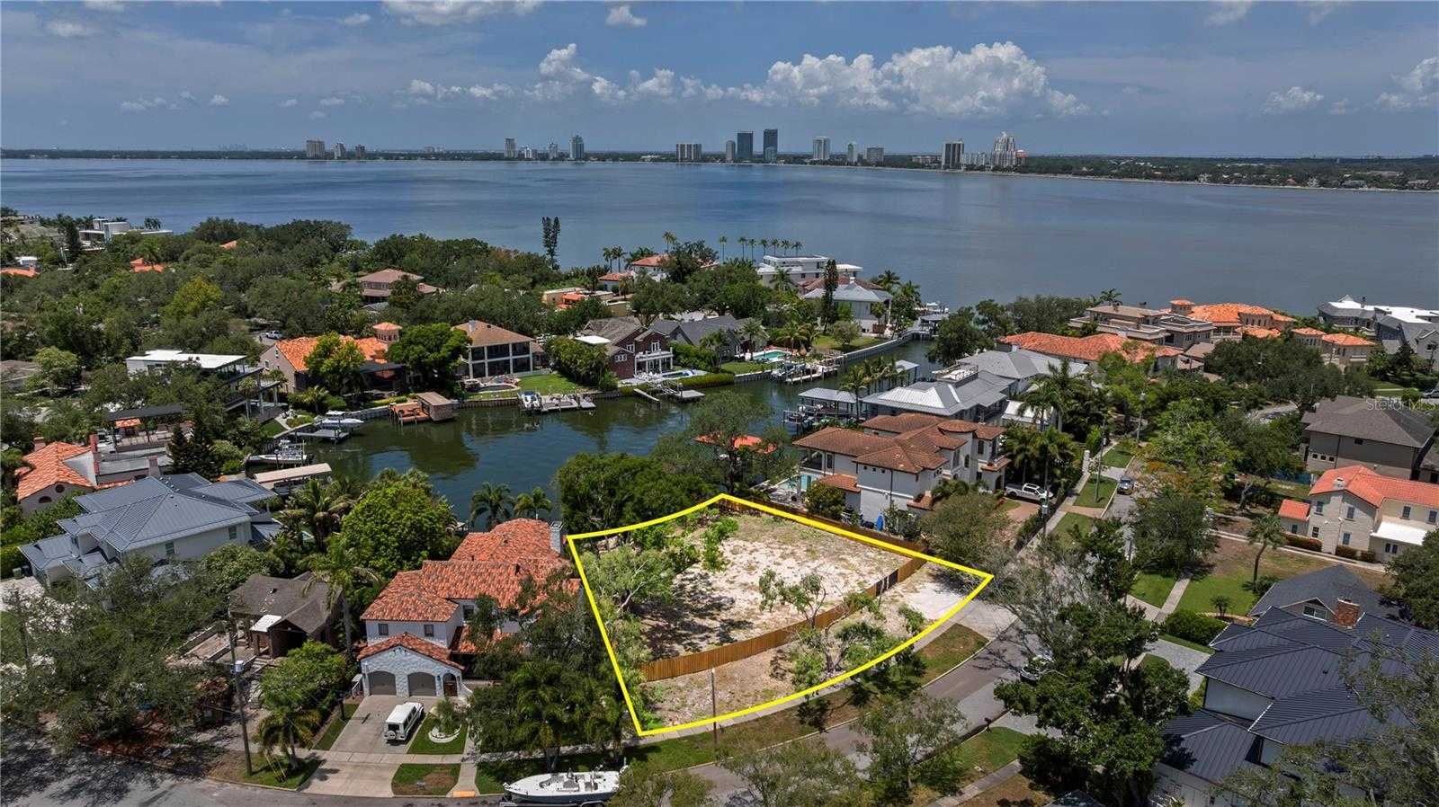 86 BAHAMA CIRCLE Tampa Florida United States, for Sale, commercial, Sunny Sidhu, RE/MAX Premier Group