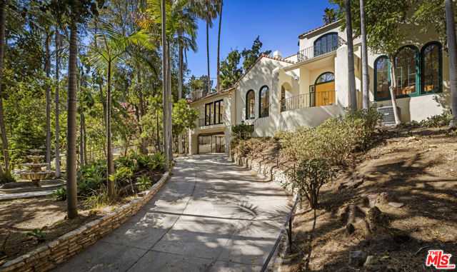 2586 Aberdeen Avenue Los Angeles California United States, for Sale, residential, Joana Laundern, InCom Brokerage Sample