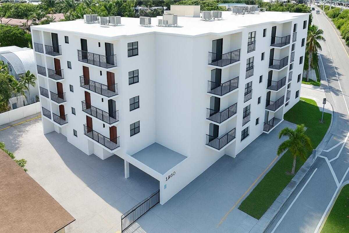 3300 S Dixie Highway APT 503 Miami Florida United States, for Rent, residential, Sandra Benkahla, The 305 Agency