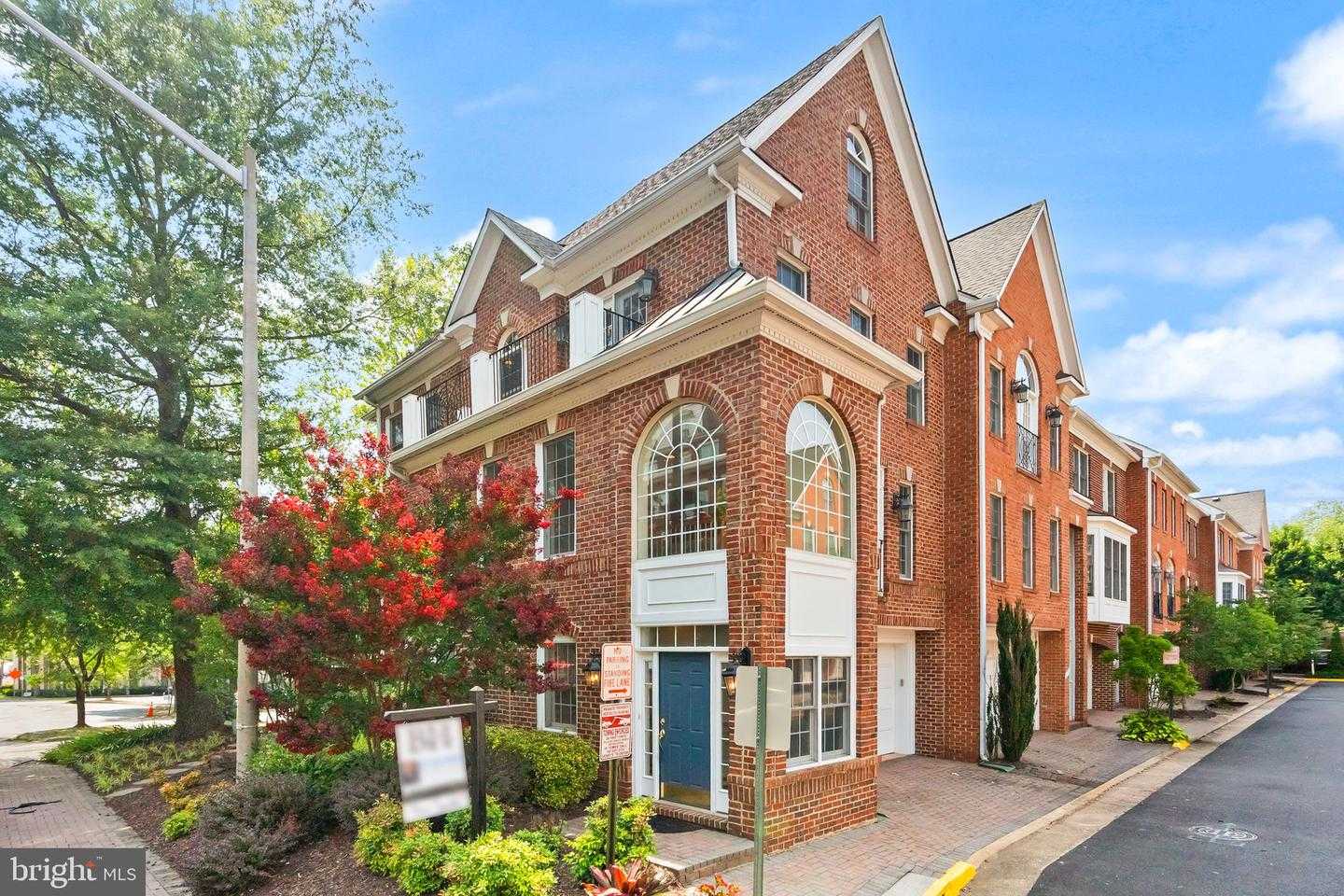 1334 LESSARD LANE Mclean Virginia United States, for Sale, residential, Camille Payne, Samson Properties
