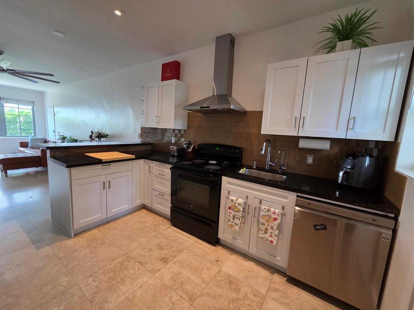 1045 Lenox Avenue APT 6 Miami Beach Florida United States, for Sale, residential,  , Phoenix Realtors LLC