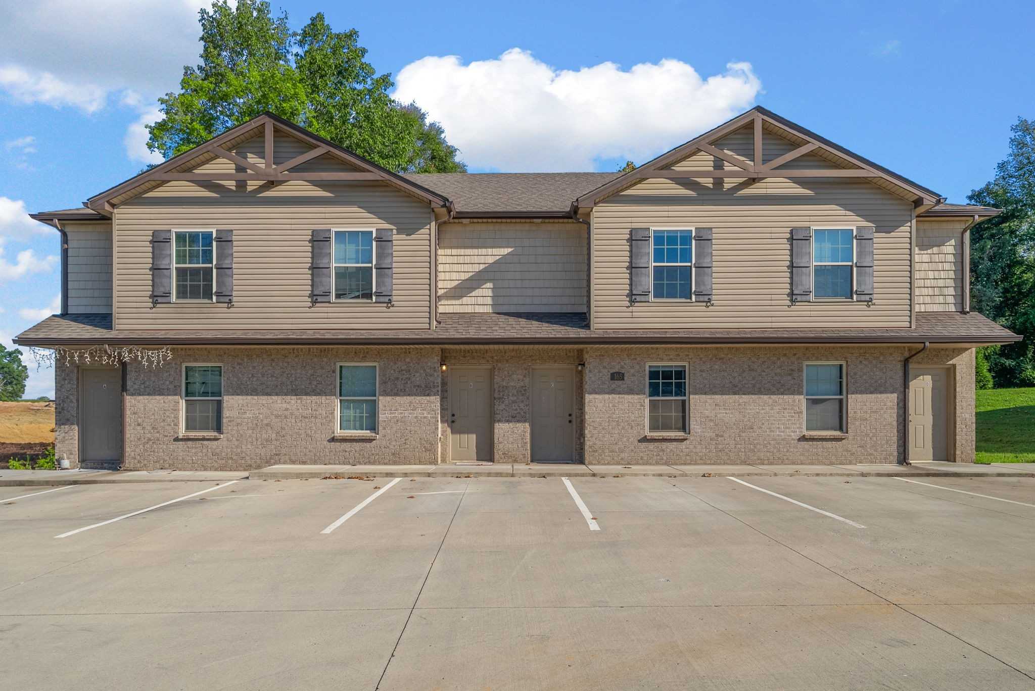 161 Center Pointe Drive  APT C Clarksville Tennessee United States, for Rent, residential, Rebekah  Sprabary, Sweet Home Realty & Property Management
