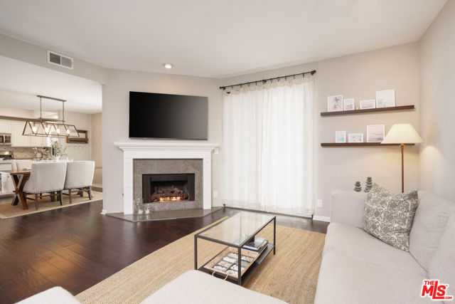 11954 Mayfield Avenue APT 6 Los Angeles California United States, for Sale, residential, Joana Laundern, InCom Brokerage Sample