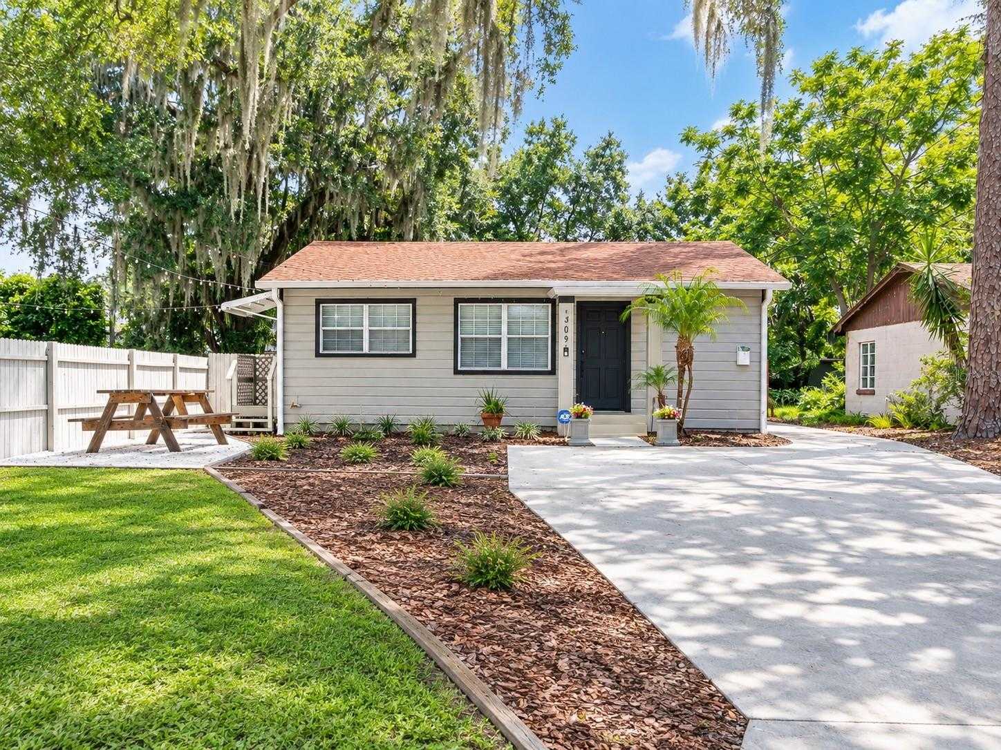 1309 E HARDING STREET  APT A Orlando Florida United States, for Rent, residential, Joao Pereira, La Rosa Realty