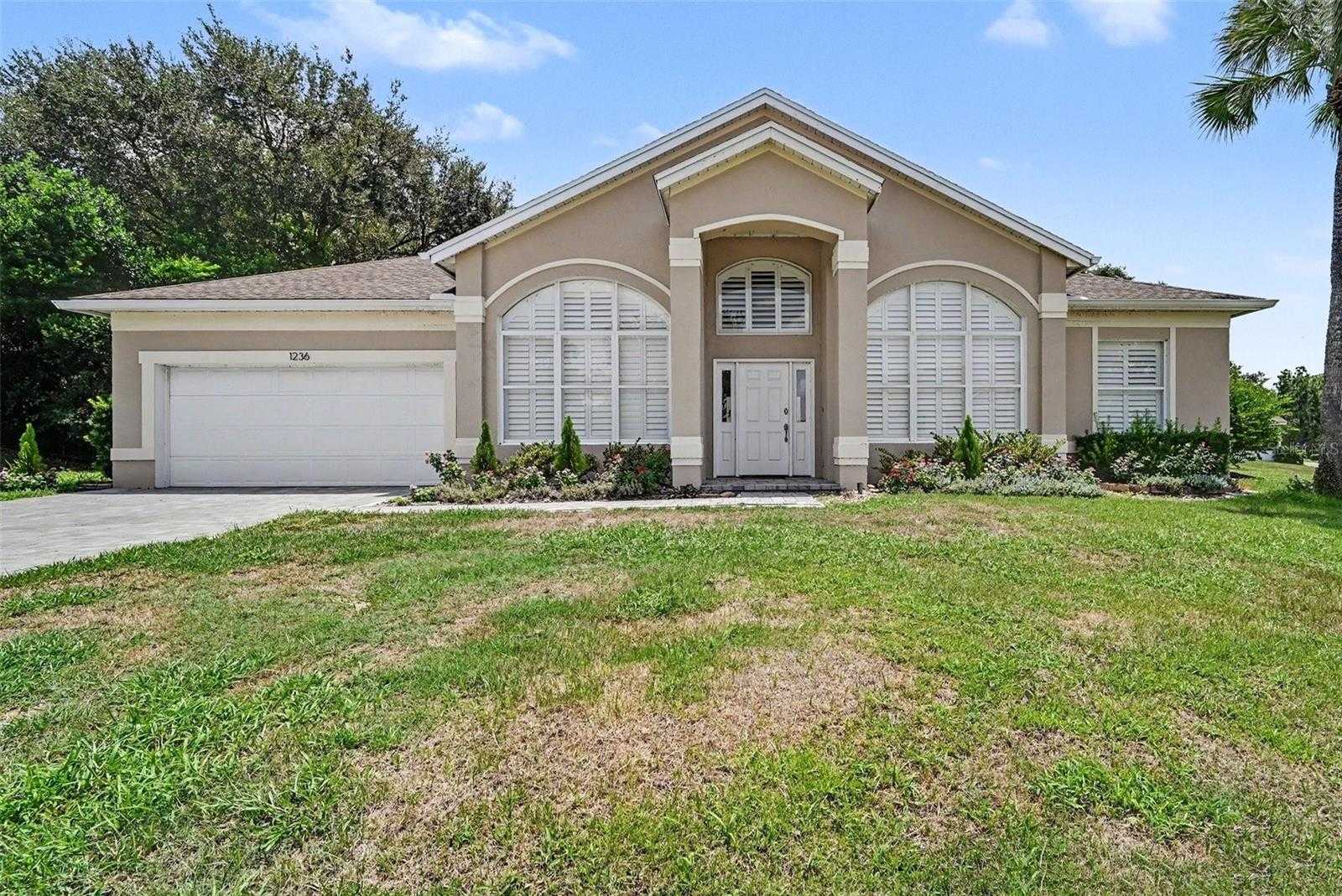 1236 HAWTHORNE COVE DRIVE Ocoee Florida United States, for Sale, residential, Zaira Mejia, Spaces & Styles Group