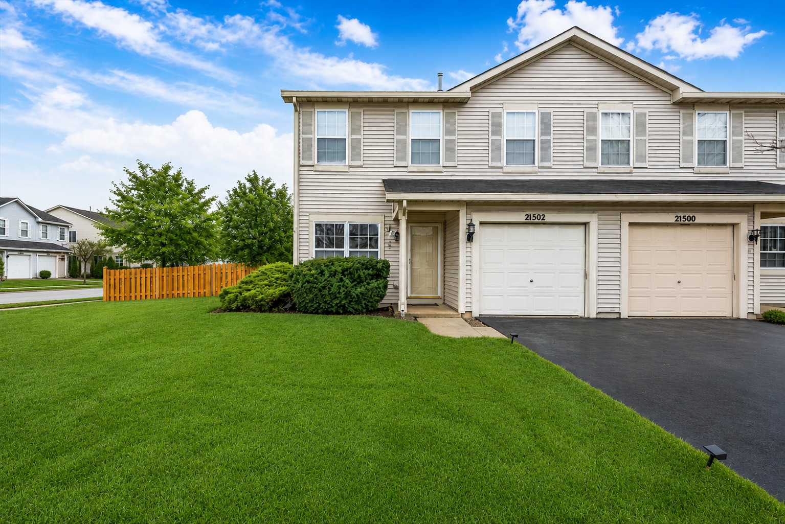 21552 Freeport Court Plainfield Illinois United States, for Sale, residential,  , Alpha 7 Realty