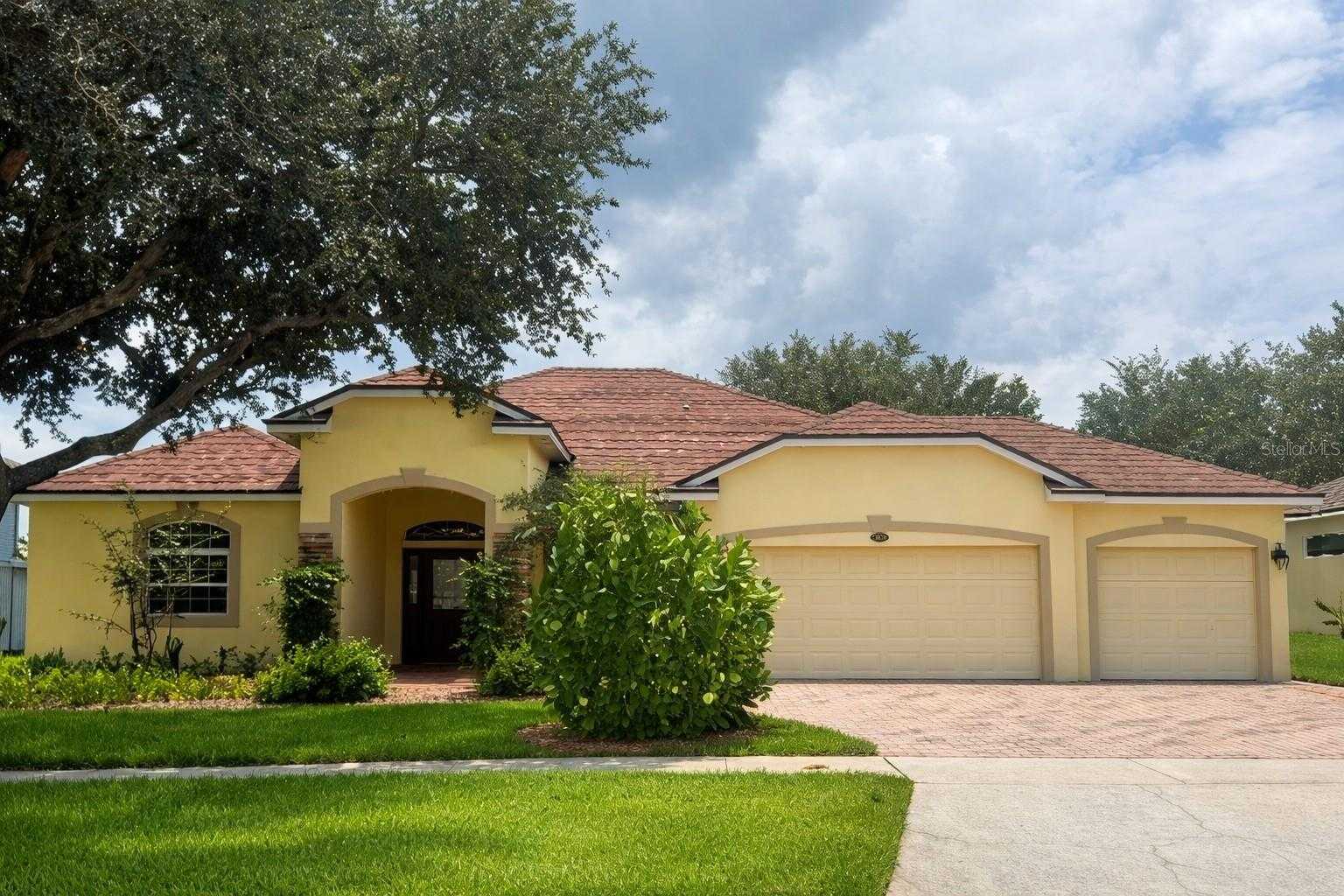 3814 THORNEWOOD WAY Clermont Florida United States, for Sale, residential, Zaira Mejia, Spaces & Styles Group