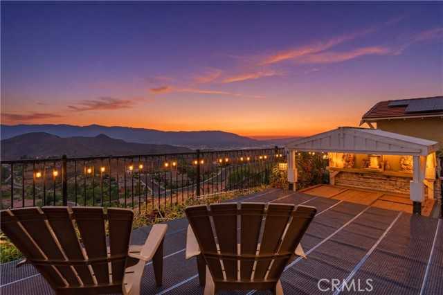 15979 Skyridge Riverside California United States, for Sale, residential, Jennifer Singh, InCom Brokerage Example