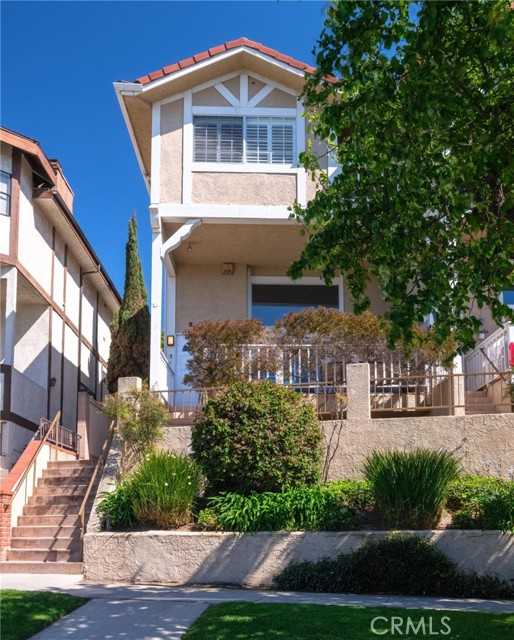 222 S Guadalupe Avenue APT 1 Redondo Beach California United States, for Sale, residential, Nelson Vianna, LA Execs Group