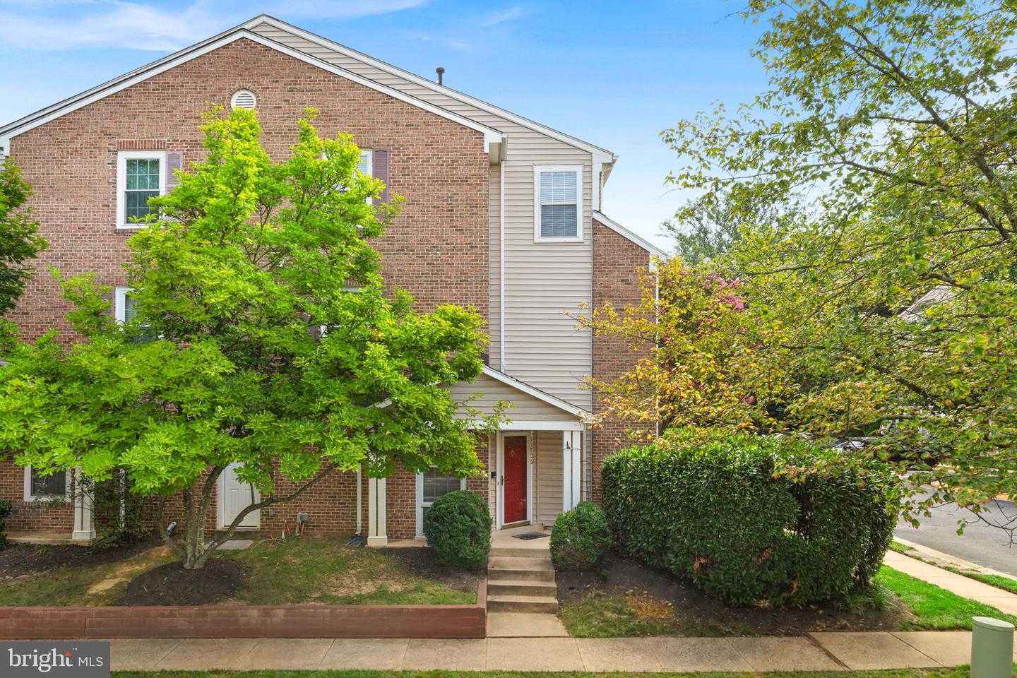 11706 ROCKAWAY LANE APT 113 Fairfax Virginia United States, for Sale, residential, Kamalia  Emerson, Samson Properties